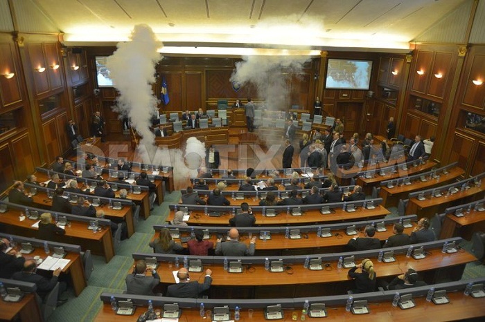 Kosovo opposition MP detonates "smoke bomb" in parliament